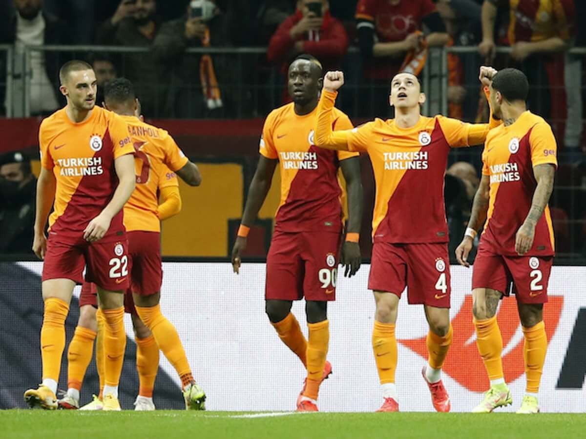 Galatasaray soccer jersey