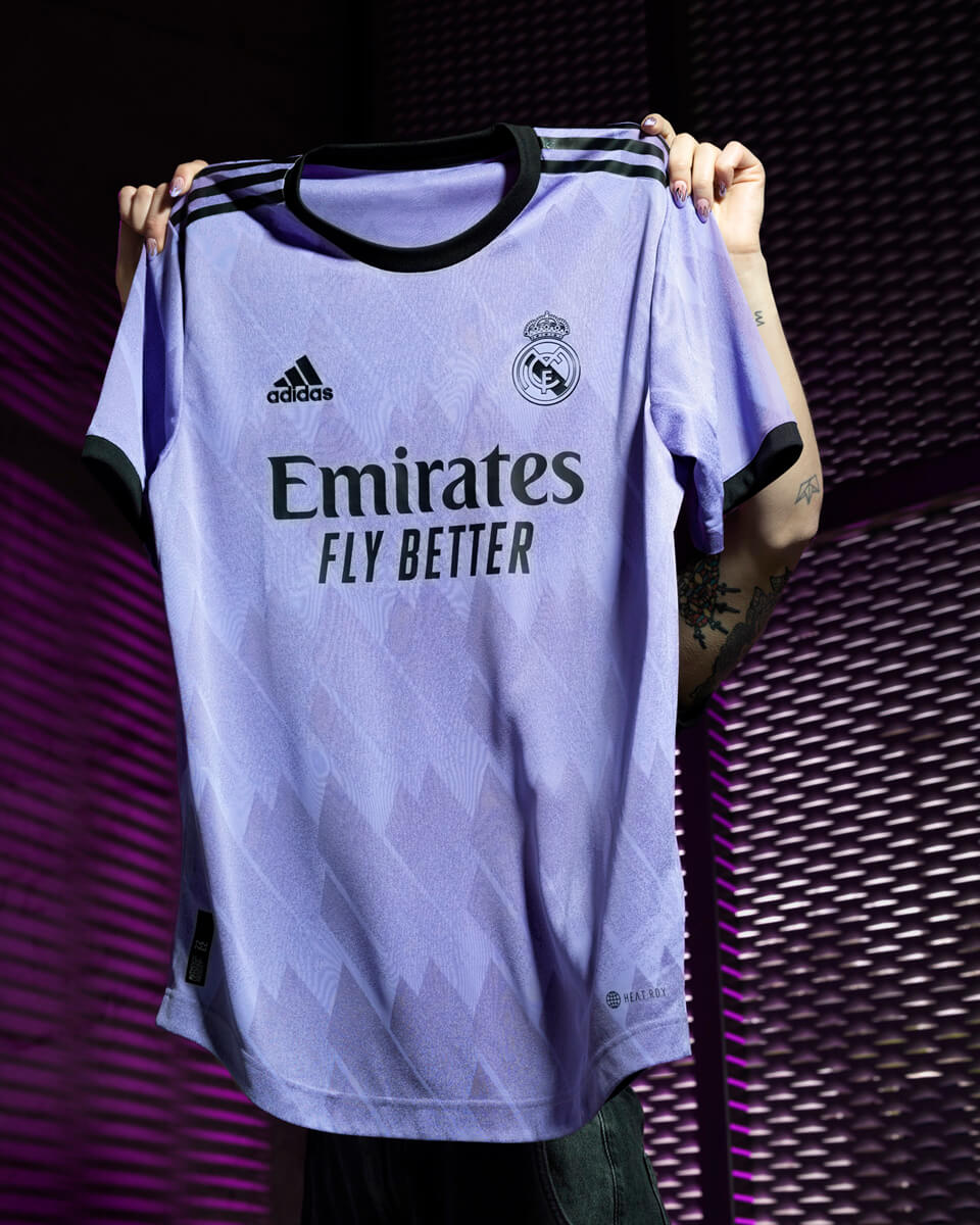 22/23 Real Madrid away jersey