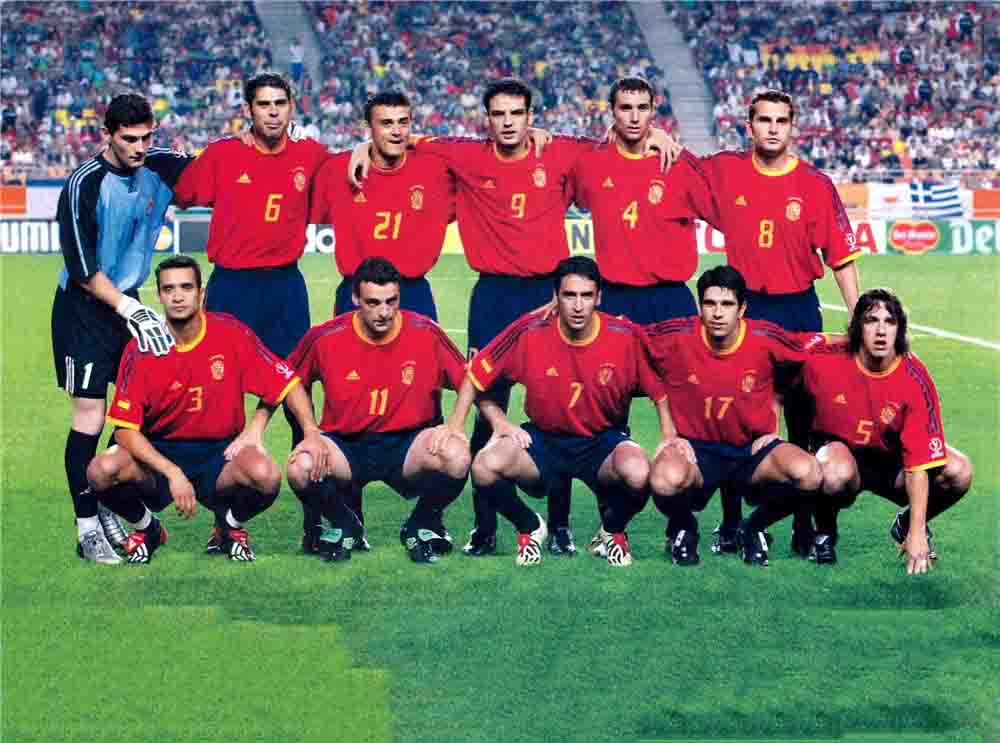 2002 Spain Home Retro Soccer Jerseys