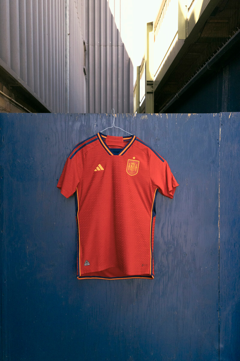 2022 world cup Spain home kit
