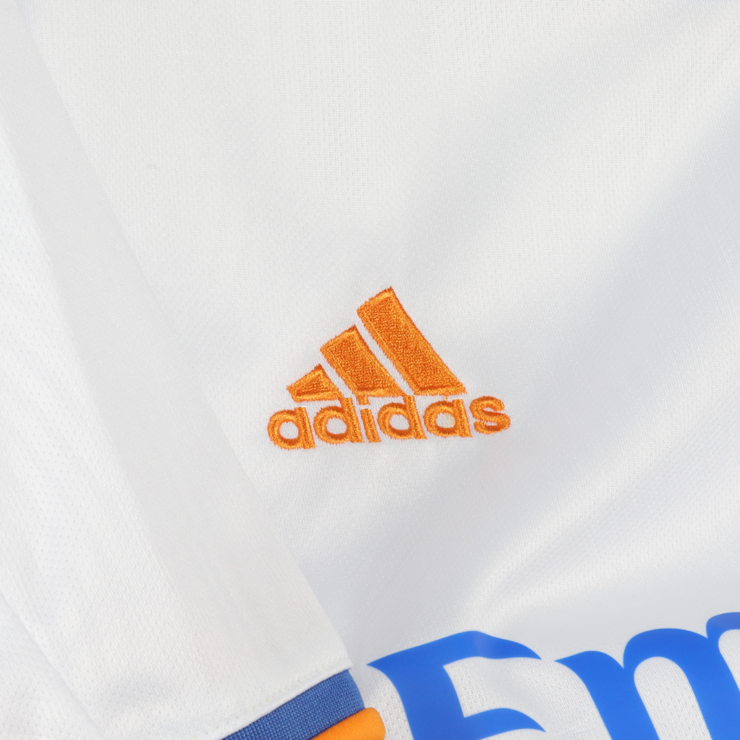 Real Madrid Home Jersey 2021-22 : : Clothing & Accessories